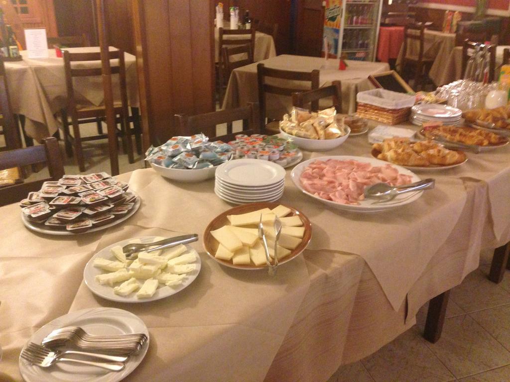Hotel Scandola 보스코 키에사누오바 외부 사진